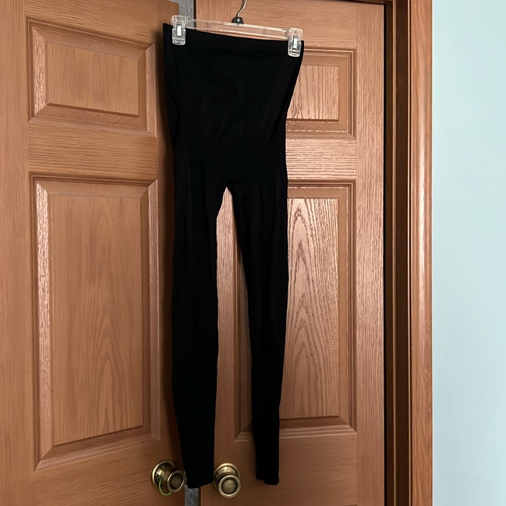 Lycra like material- black maternity leggings